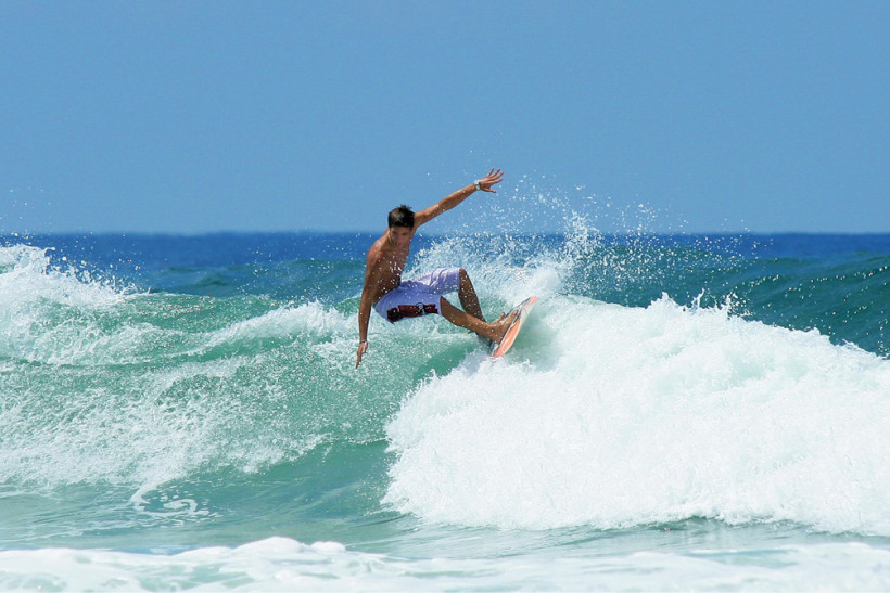 Des vacances sous le signe du surf sur la côte basque