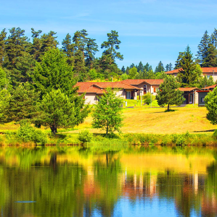 village vacances puy-de-dome azureva fournols auvergne livradois forez