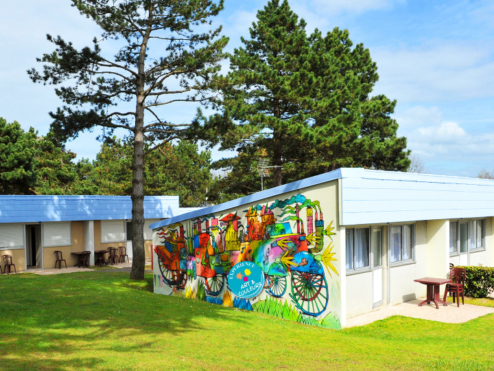 hauteville sur mer village vacances theme artiste