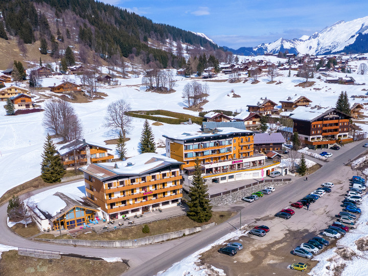 la clusaz les confins club vacances montagne