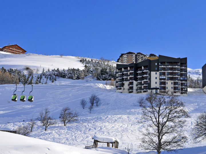 azureva lesmenuires hiver ext