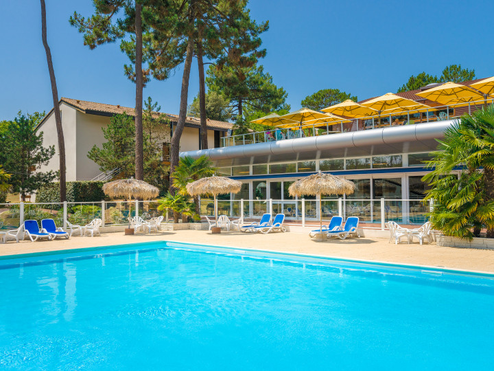 azureva roncelesbains piscine 3