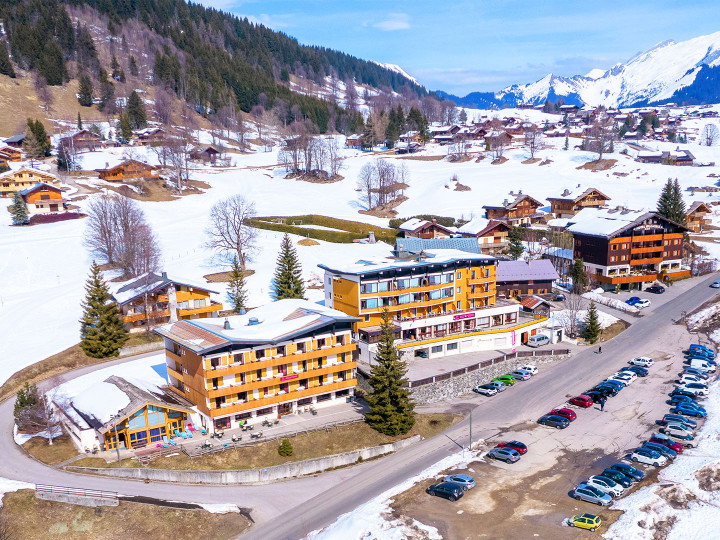 destination la clusaz les confins club vacances montagne