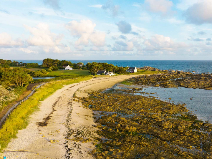 destination vacances bretagne azureva tregunc by les coflocs ocean