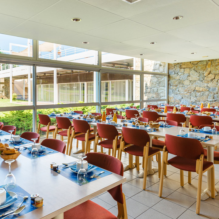 restauration village vacances azureva frejus