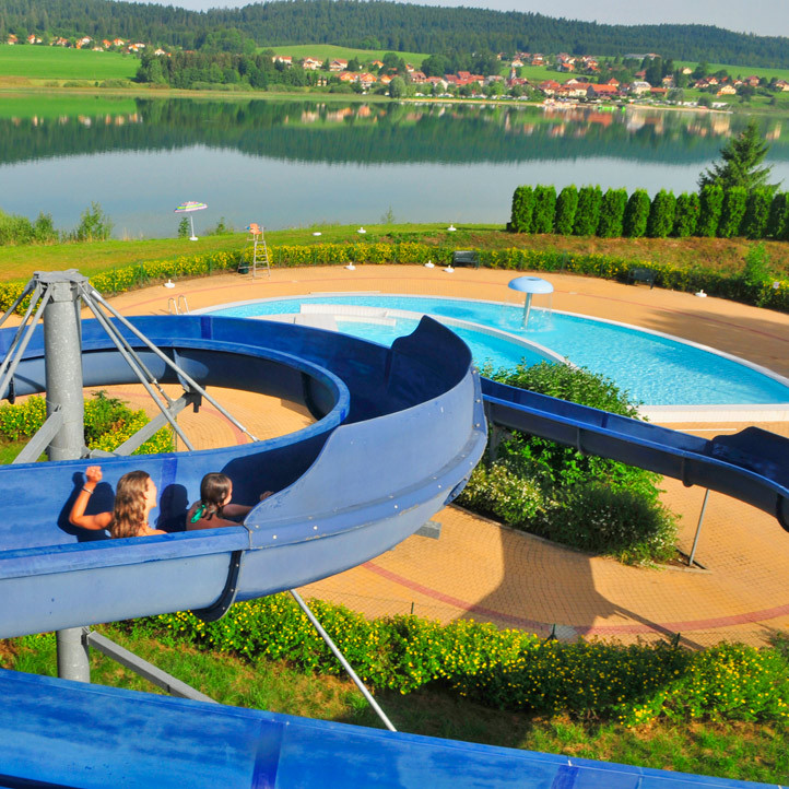 village vacances piscine metabief