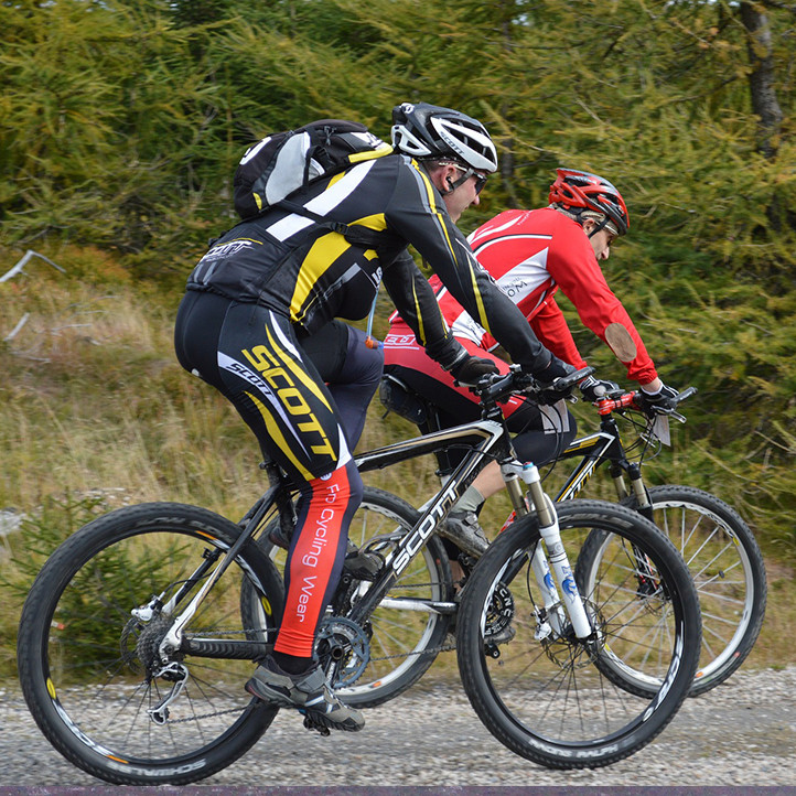 vacances velo la clusaz confins randonnee vtt