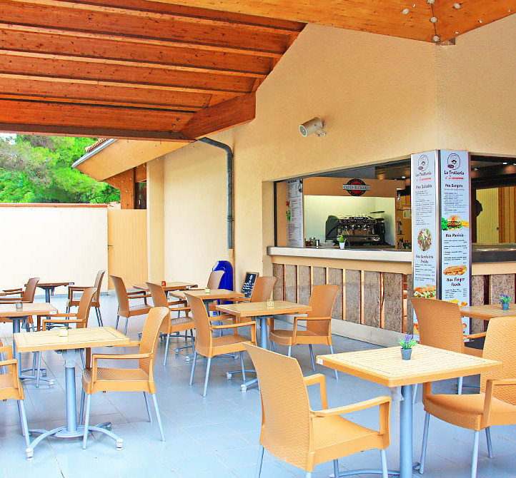 azureva st cyprien bar restaurant terrasse