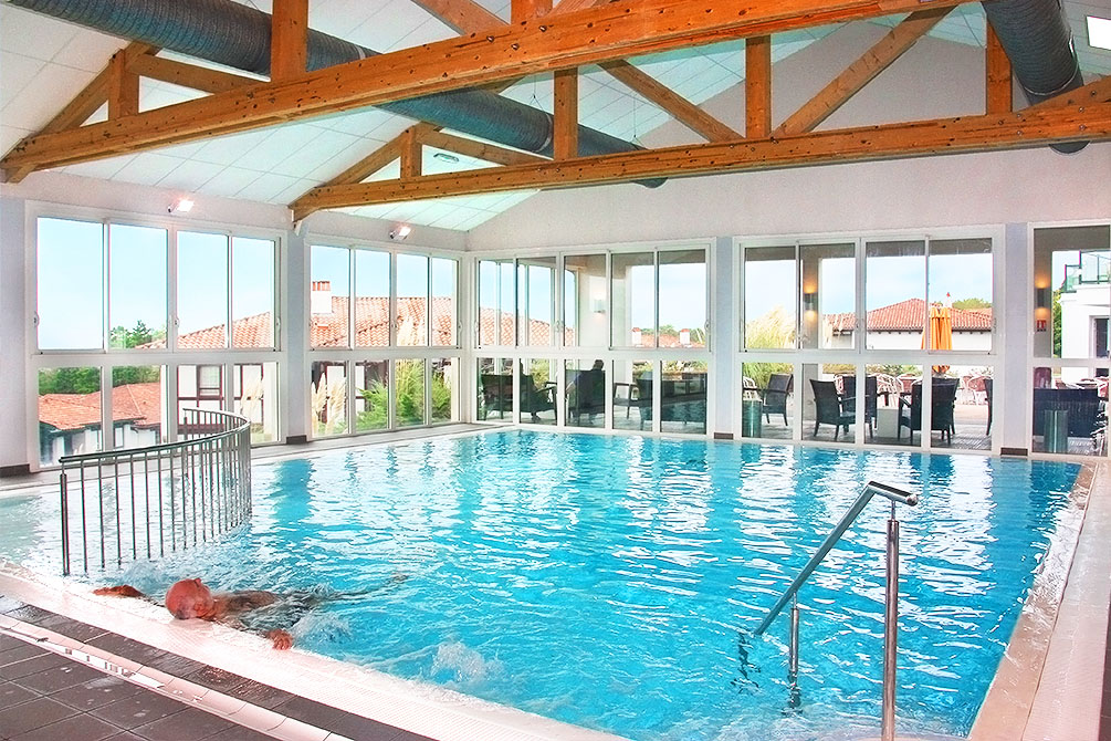 vacances hendaye piscine detente famille pays basque