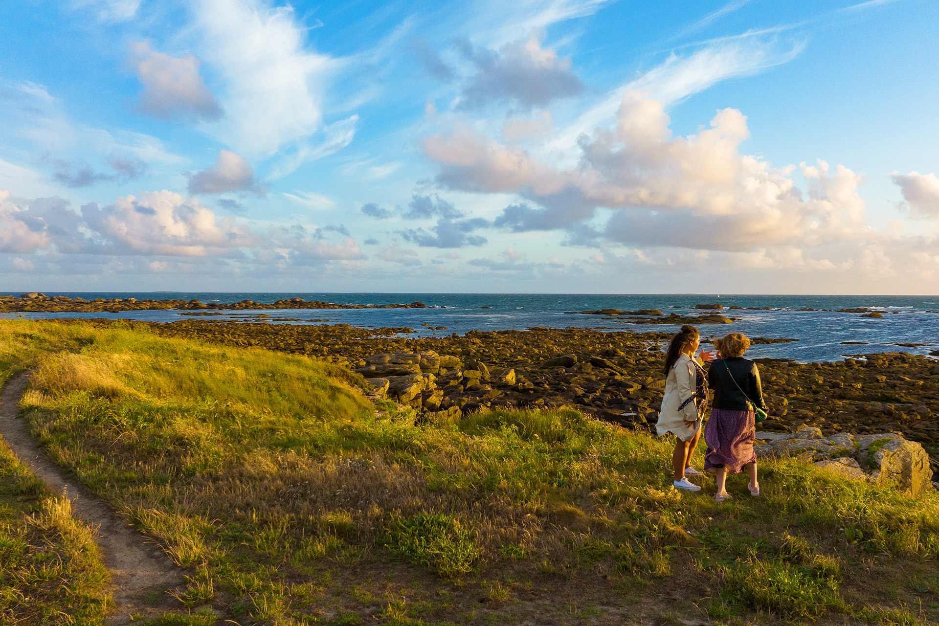 vacances tregunc promenade plage sunset bretagne