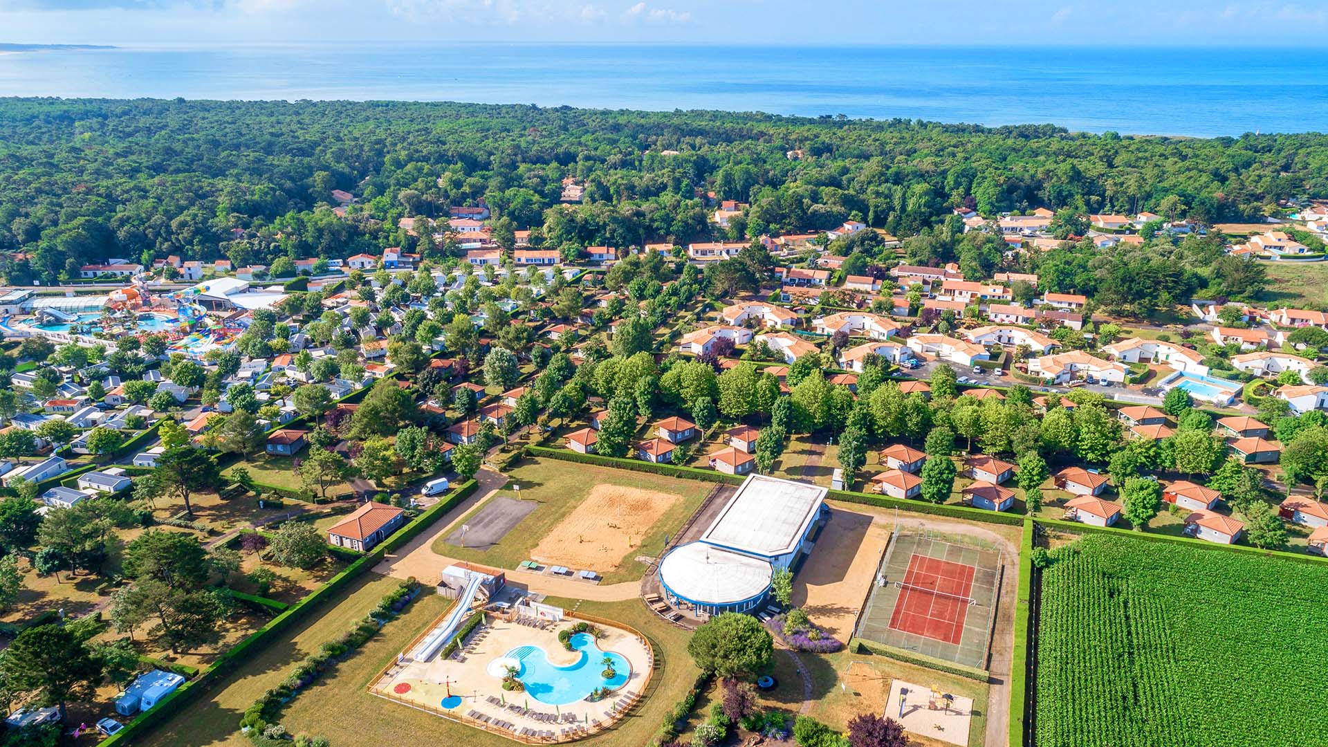 destination vendee ocean camping vacances piscine