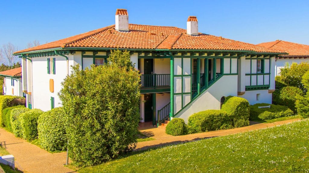 les logements du village vacances azureva hendaye au pays basque 