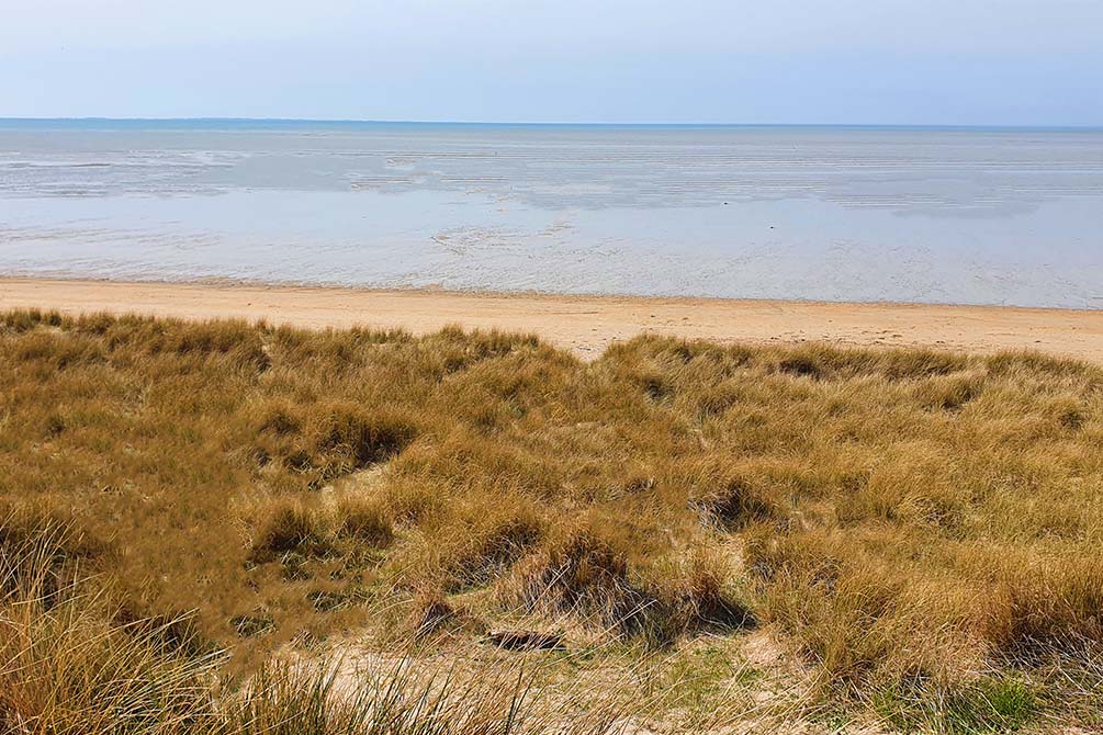 les marais avec la location de vacances azureva a hauteville sur mer 