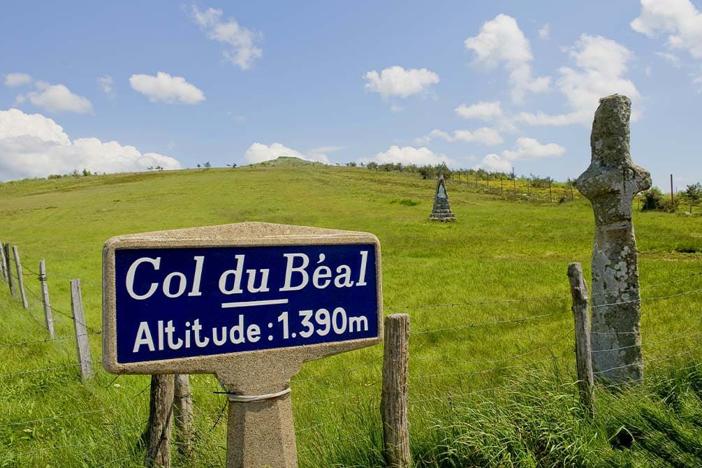 col du beal location vacances azureva puy de dome fournols