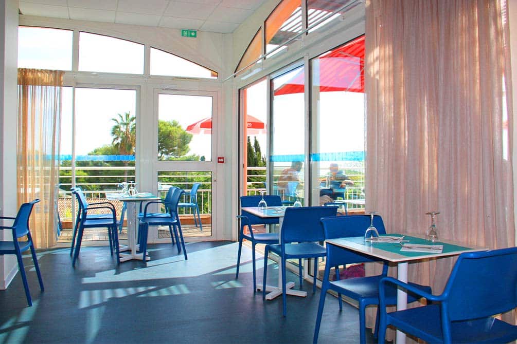 bar terrasse azureva location de vacances roquebrune-cap-martin