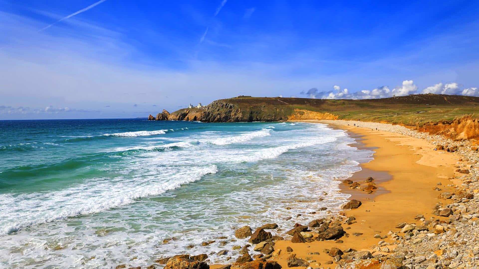 plage a la location de vacances azureva tregunc en bretagne 