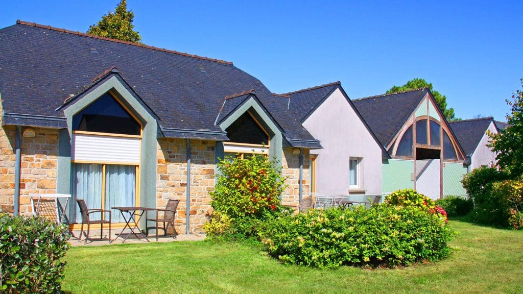 residence avec terrasse a la location de vacances azureva tregunc en bretagne 