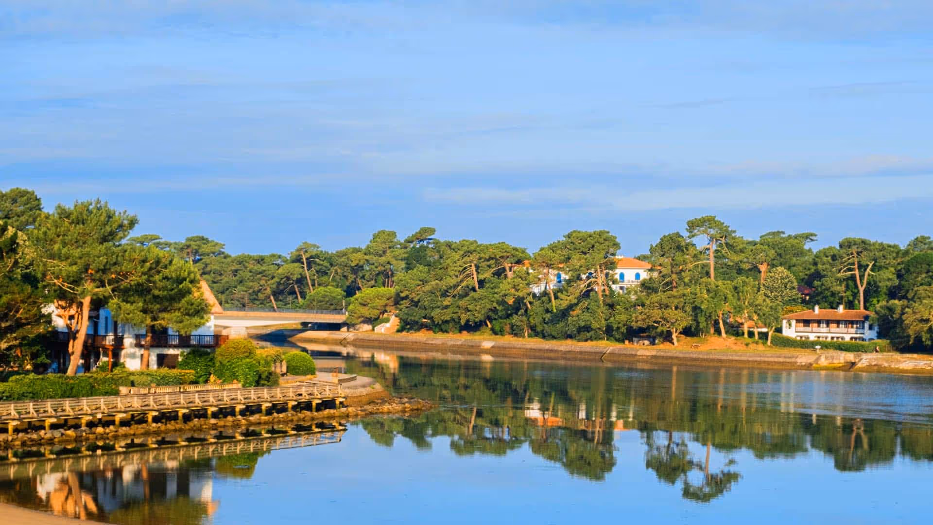 le lac marin a la residence du parc azureva a hossegor 