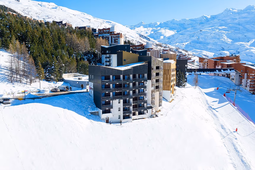 la résidence de vacances azureva aux menuires a la montagne 