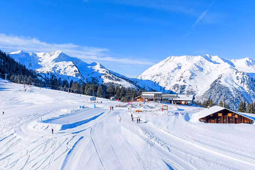 station de neige avec le village vacances azureva areches beaufort 