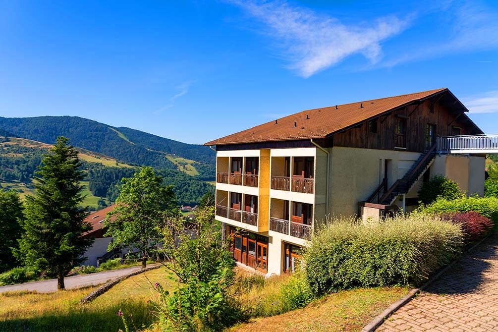 la nature des montagnes vosges avec le village vacances azureva bussang  