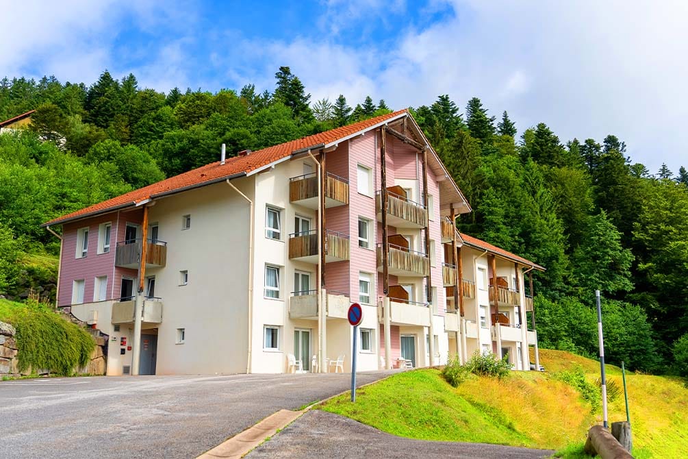 les montagnes vosges avec le village vacances azureva bussang  