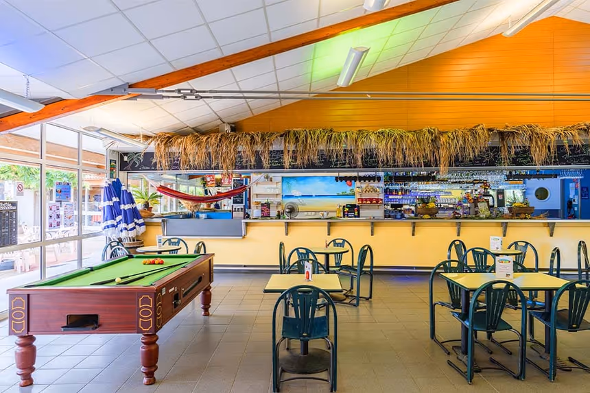 bar billard village vacances azureva cap d'agde  